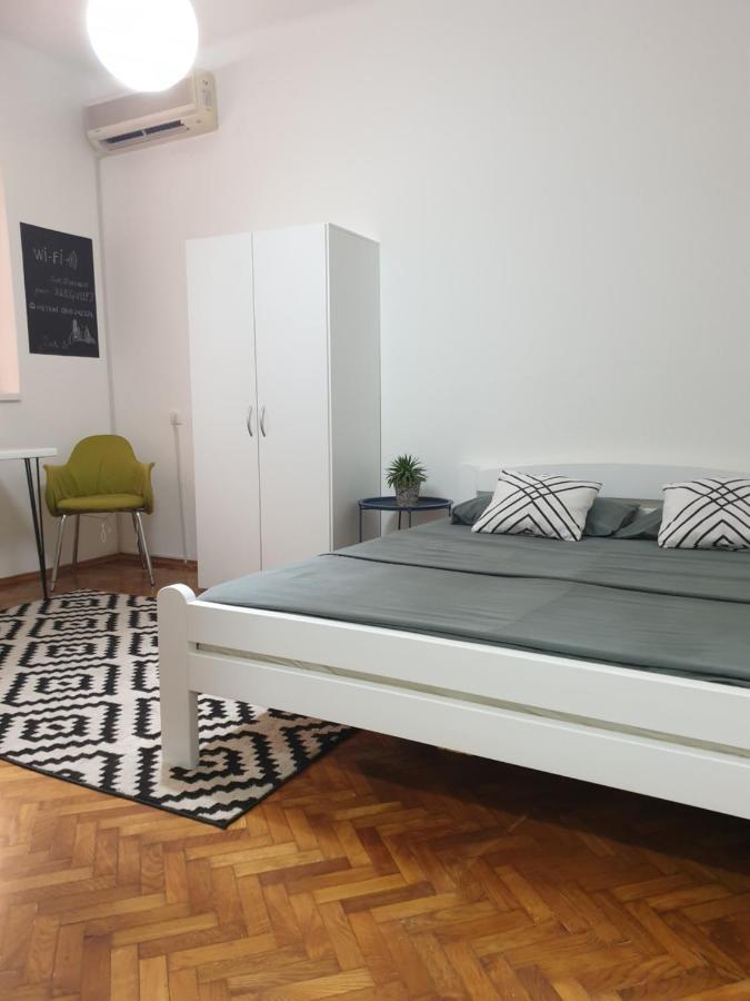Apartman Park Jagodina-Studio U Centru Grada Exterior photo